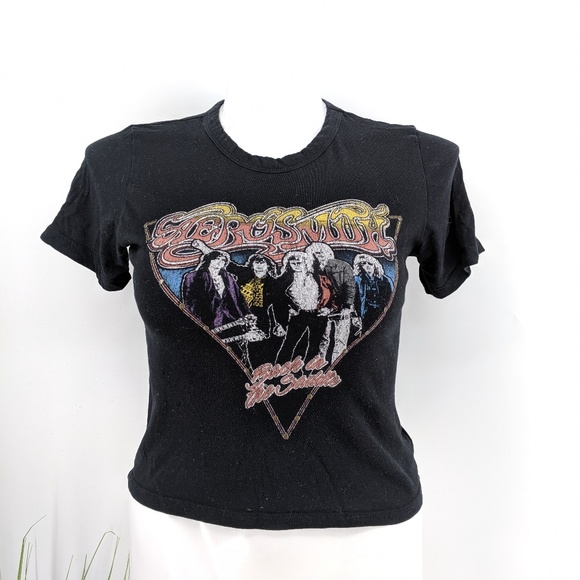 Aerosmith Tops - Aerosmith graphic crop tee